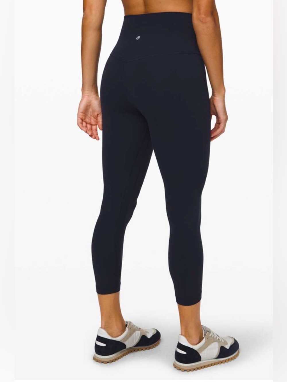 Lululemon Align Crop Leggings
Size: 8 Inseam 23" Navy Blue (1st release) Nulu